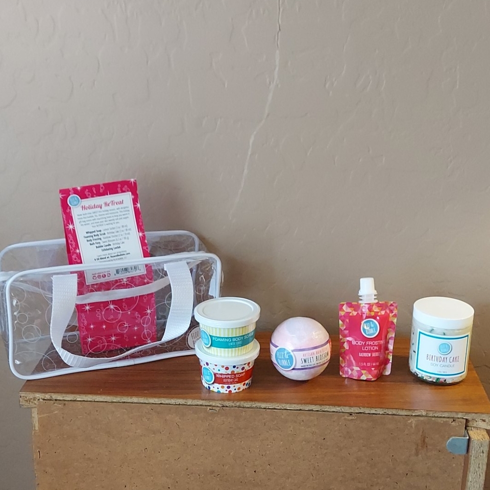 Bath set